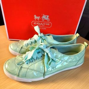 Coach!! Embossed Suzzy Patent Leather Mint Sneaker Shoes Like New! Sz 8.5